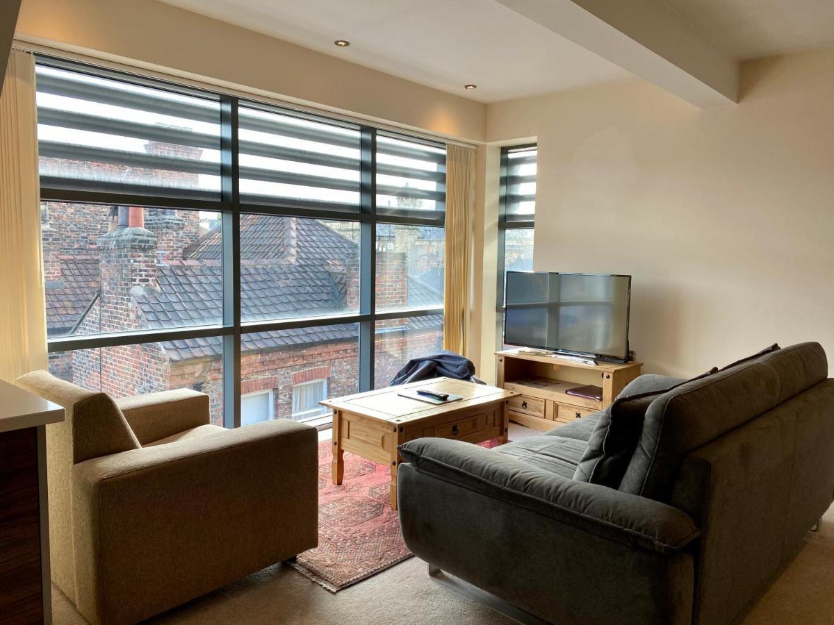 Churchill Two Bedroom Apartments With Free Parking And The Minster View ยอร์ค ภายนอก รูปภาพ